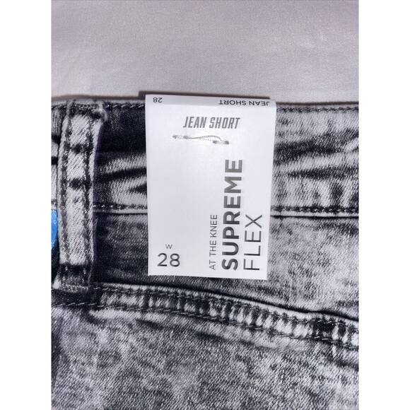 Rue 21 Supreme Flex Jean At The Knee Shorts Size 28 Gray Distressed - Picture 7 of 8